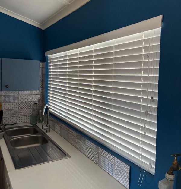 White Chalk Plaswood Venetian Blinds